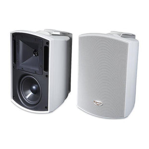 klipsch-aw-525-on-wall-outdoor-speakers-pair-white