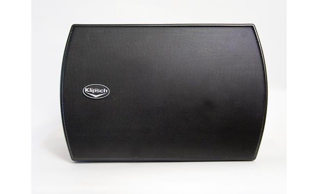 klipsch-aw-525-on-wall-outdoor-speakers-pair-black_03