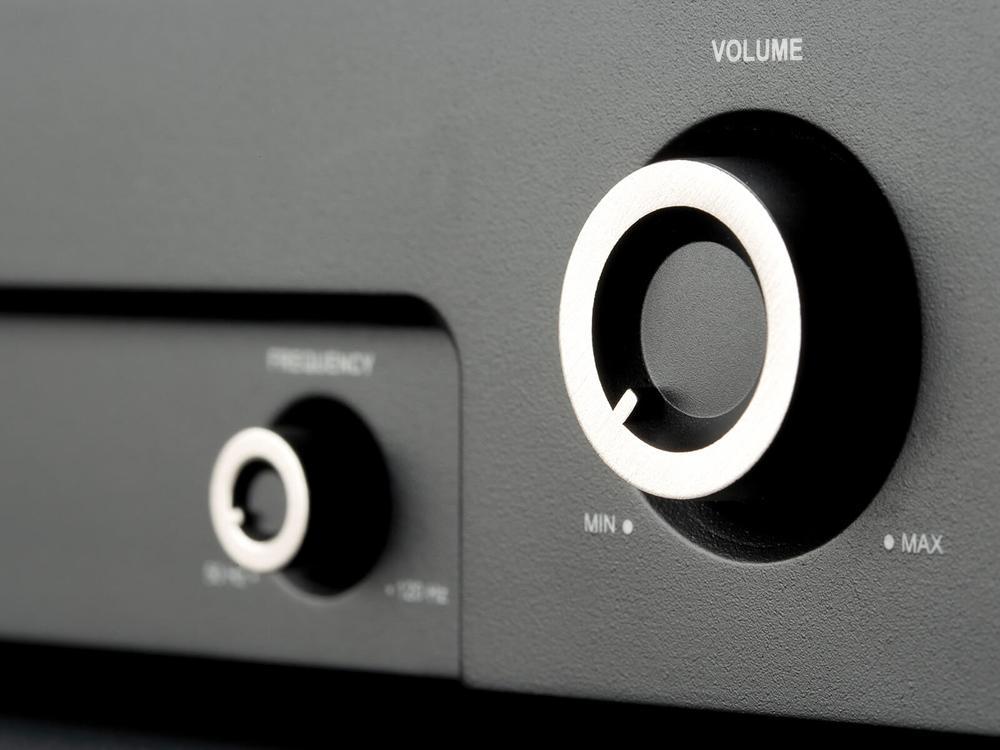Monitor Audio IWA-250 Amp With IWS10 Sub And IWB Backbox (Package)